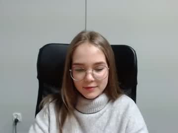local cam girl violetta_kl image #997337