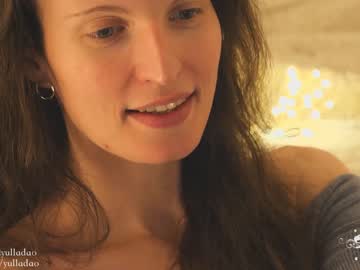 local cam girl yulladao image #611117