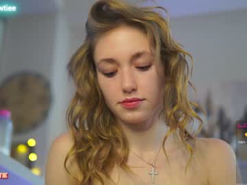 local cam girl _taylor_swift image #2359050