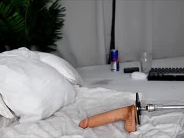 local cam girl dee_waters image #2500265