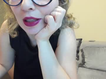 local cam girl emilymilf__ image #2344188