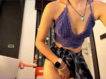 local cam girl akino_17 image #1232455