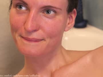 local cam girl yulladao image #2285094