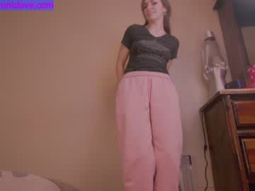 local cam girl chroniclove image #2234134