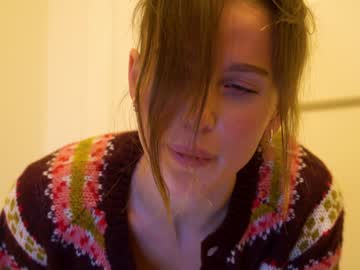 local cam girl ellaa91 image #392018
