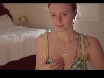 local cam girl chillwithkira image #1032049