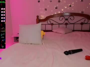 local cam girl aisneon image #771448