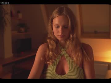 local cam girl chillwithkira image #1176210