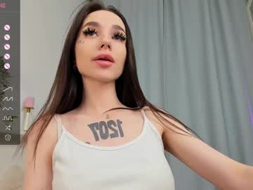 local cam girl ame__llia image #2706077