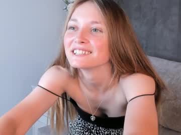 local cam girl _green_green_ image #2697377