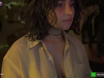 local cam girl arletnoa image #784520