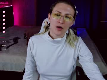 local cam girl eva__blonde image #2388193