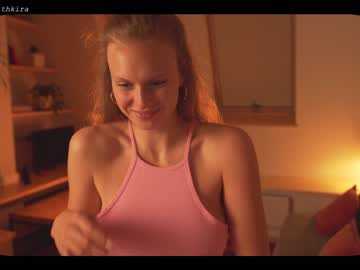 local cam girl chillwithkira image #1204737