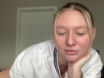 local cam girl harperelise image #2730338