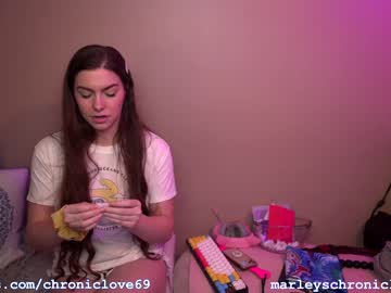 local cam girl chroniclove image #1071842