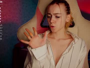 local cam girl emelywood_ image #2352696