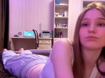 local cam girl letiz_miss_kiss image #2755393