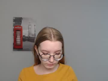 local cam girl little_chamomile image #1700453
