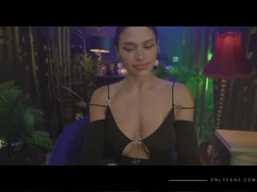 local cam girl lucieoude_ image #1723000