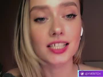local cam girl _yvie_ image #2421569