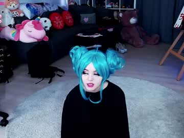 local cam girl madnessalise image #1945614