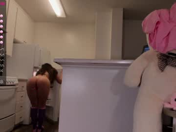 local cam girl 007movie image #19218