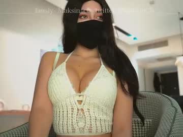 local cam girl maksin_cb image #2069946