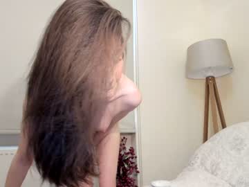 local cam girl snowww_white image #2402522