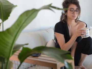 local cam girl lizmreow image #678055