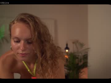 local cam girl chillwithkira image #1613275