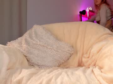 local cam girl kiss__it__better image #2131497