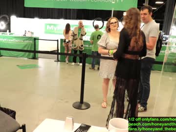 local cam couple honeyand_thebear image #208731