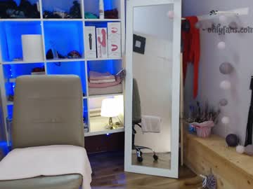 local cam girl taralanes image #227172