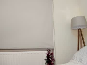 local cam girl snowww_white image #2417913