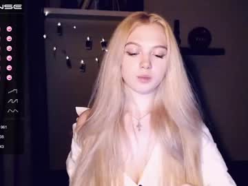 local cam girl small_blondee image #267884
