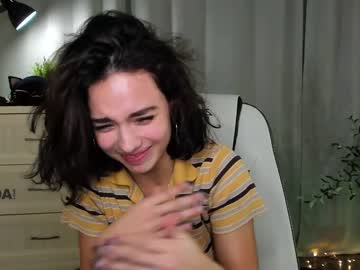 local cam girl ella_flar_ image #2141334
