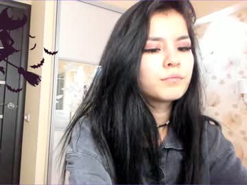 local cam girl akino_17 image #242478