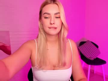 local cam girl 8a8y_nura image #695274