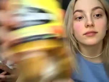 local cam girl holydori image #964568