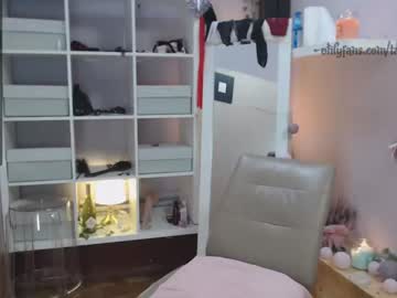 local cam girl taralanes image #596786
