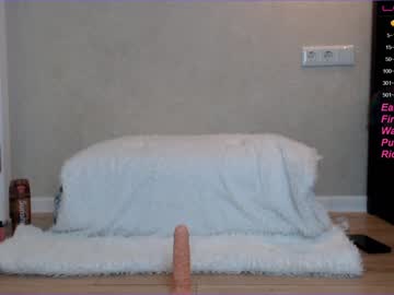 local cam girl loonyko image #507853