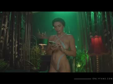local cam girl lucieoude_ image #1718480