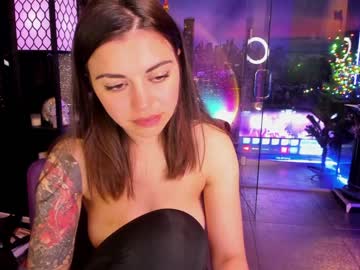 local cam girl alma_pearl image #1384371