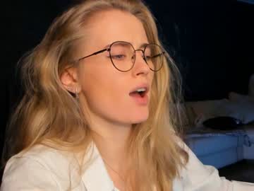 local cam girl linellali image #1924346