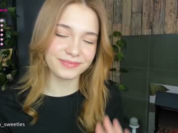 local cam girl thomashelena image #847782