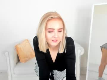 local cam girl oliviabr0wn image #2066988