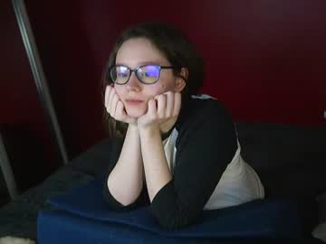 local cam girl elfenemma image #1035681