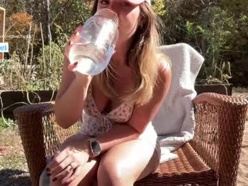 local cam girl dontgivethisout image #1954394