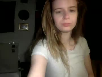 local cam girl the_rollerskater image #2618646