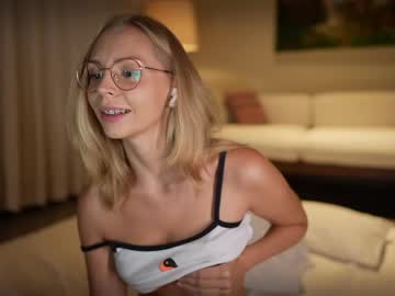local cam girl babywithpower image #1414579